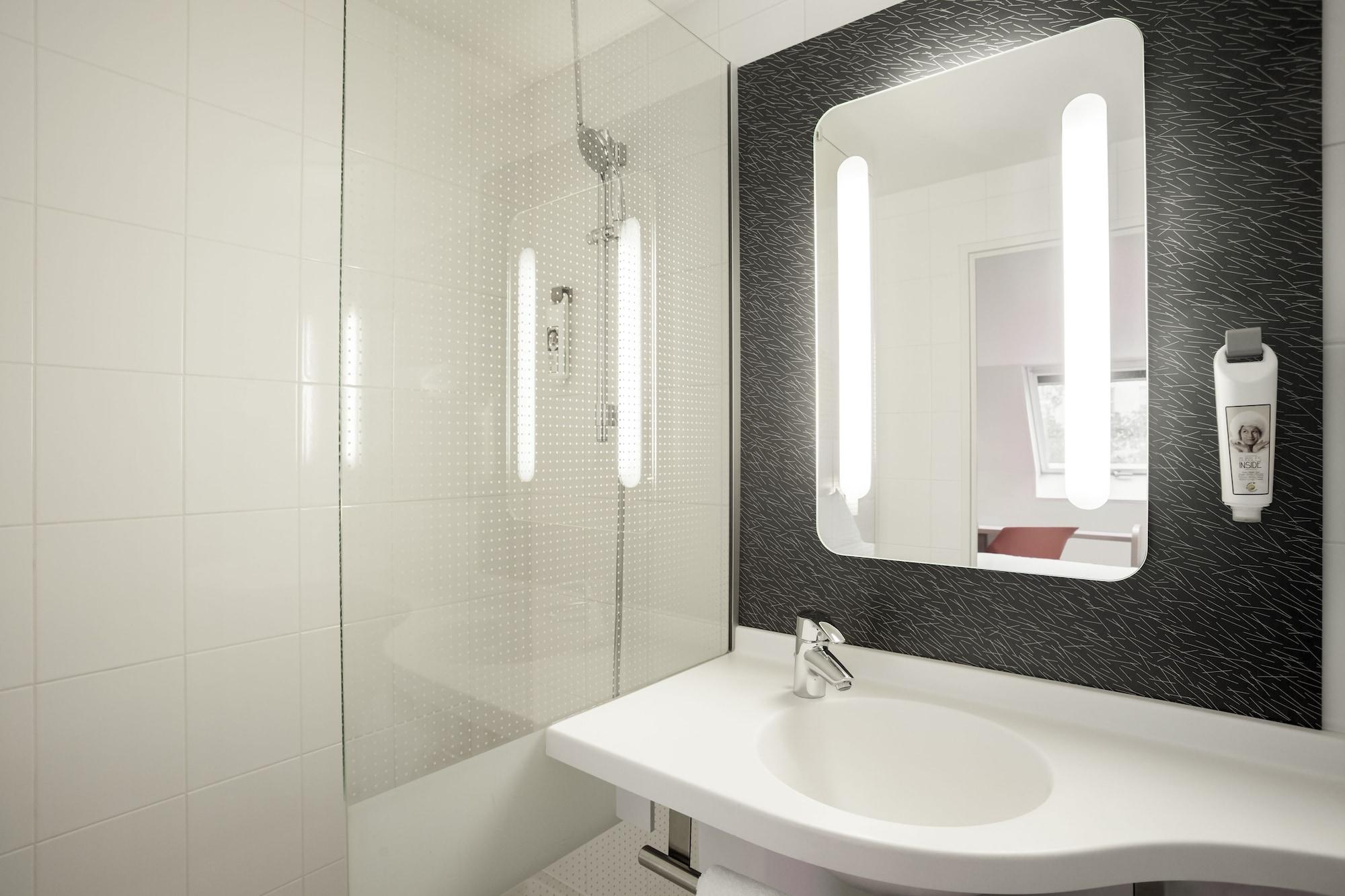 B&B Hotel Orly Rungis Aeroport 3 Etoiles Dış mekan fotoğraf