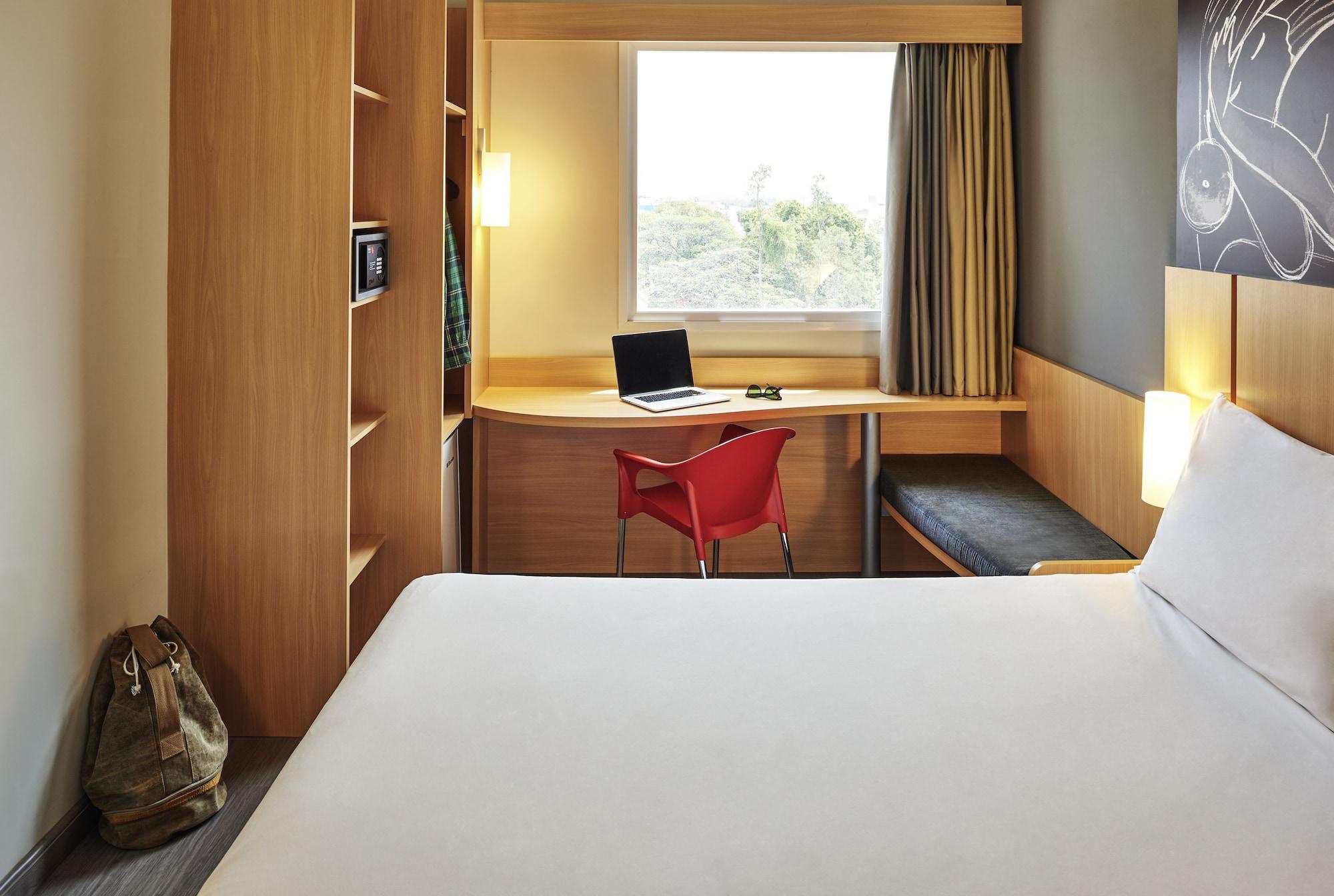 B&B Hotel Orly Rungis Aeroport 3 Etoiles Dış mekan fotoğraf